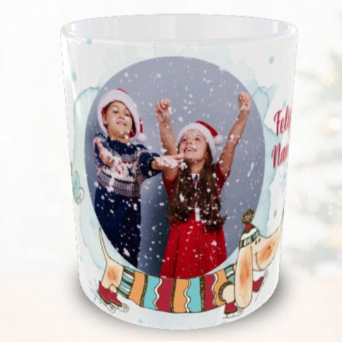 Taza personalizada de Navidad con foto personalizada - Perrito patinando sobre hielo